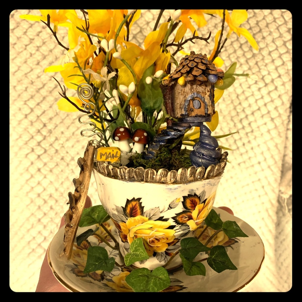 Teacup fairy garden